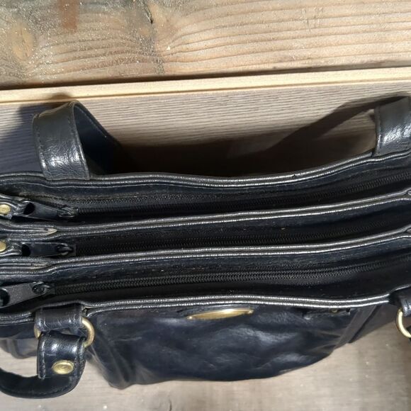 Classics Black Shoulder Bag Purse Women's - Picture 8 of 12